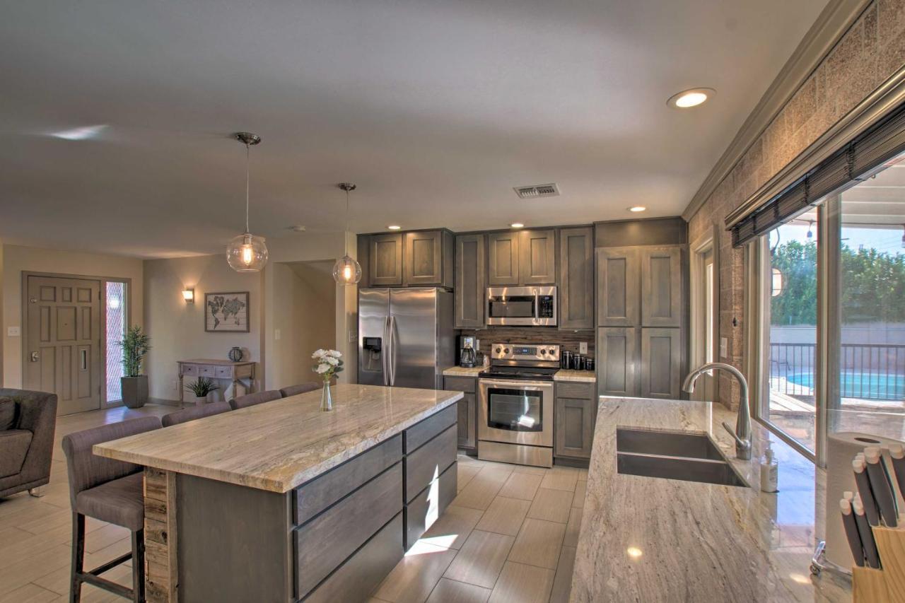 Casa de férias Upscale With Pool 3 Mi To Old Town! Scottsdale