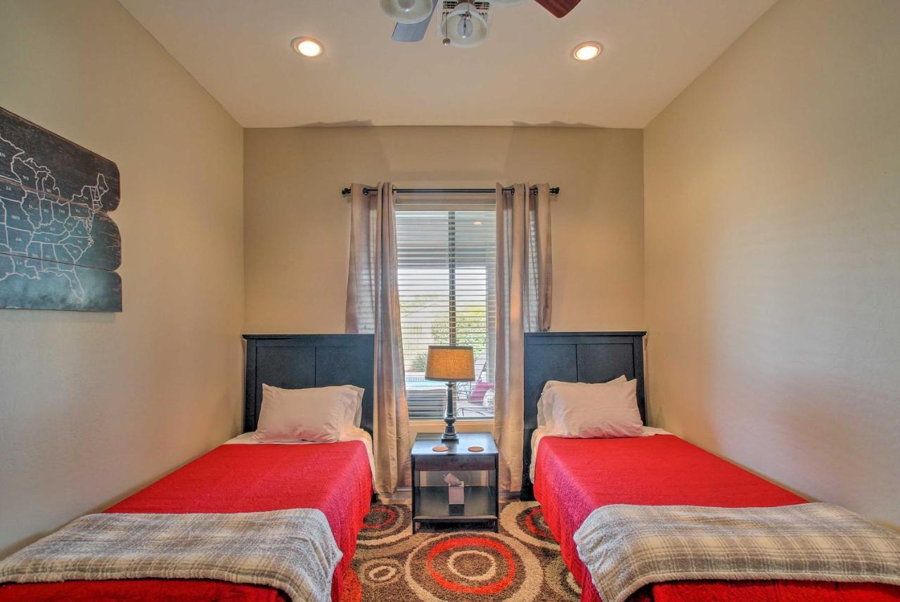 With Private Pool Near Westworld!