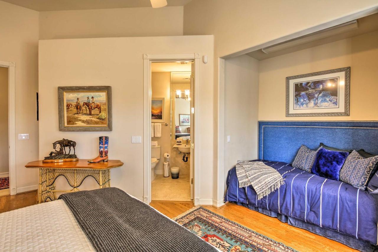 Lavish Paradise Valley With Sports Court And Pool