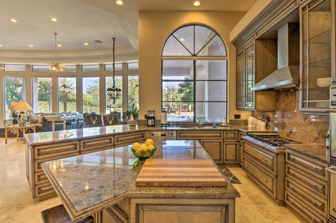 Lavish Paradise Valley With Sports Court And Pool