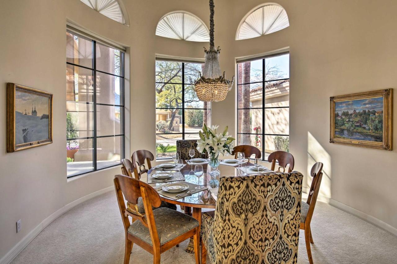 Lavish Paradise Valley With Sports Court And Pool Holiday home