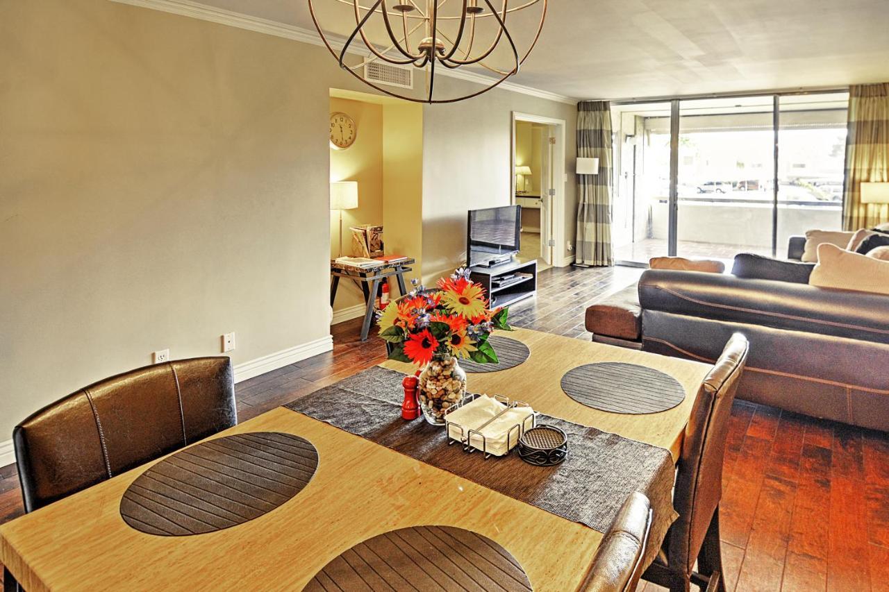 Apartment With Private Balcony And Pool Access! Scottsdale