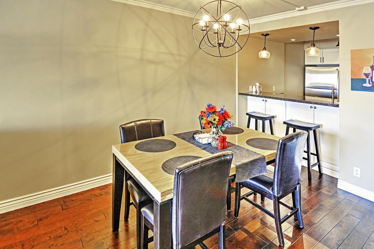 With Private Balcony And Pool Access! Apartment