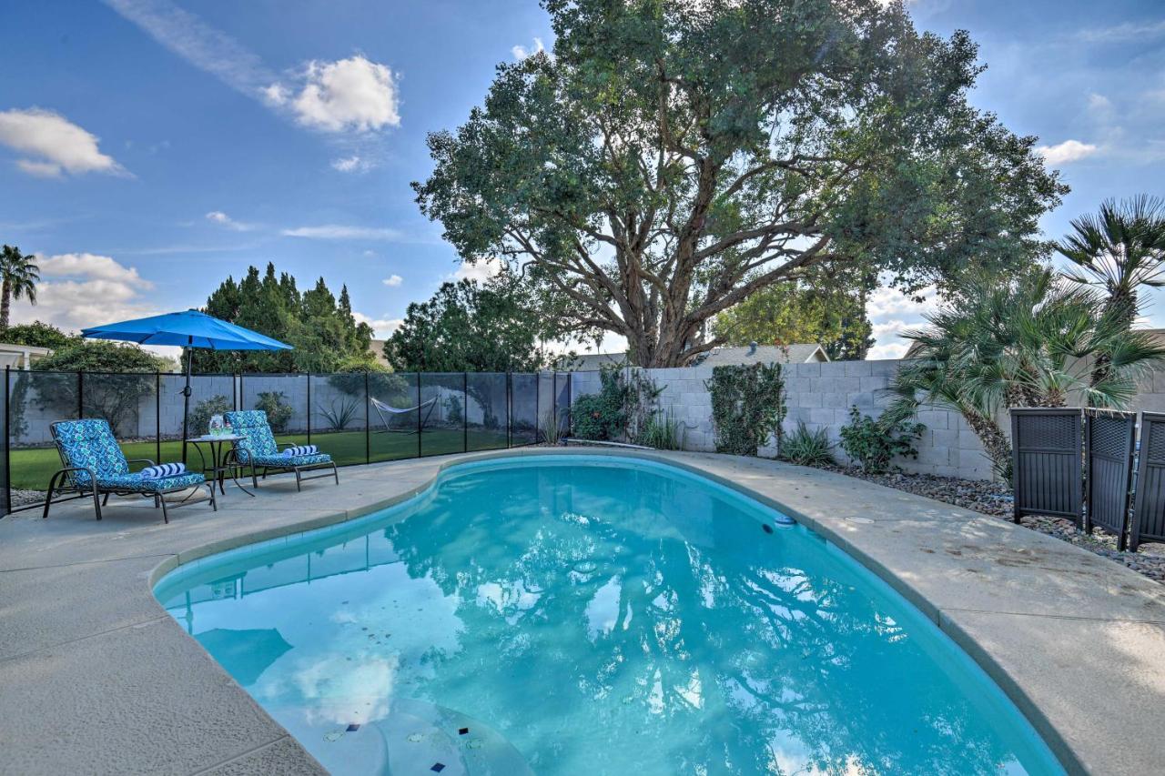 With Pool, Yard, Hammock And Fire Pit! Casa de férias *