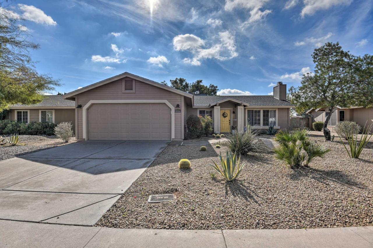 Casa de férias With Pool, Yard, Hammock And Fire Pit! Scottsdale