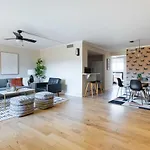 Stunning Old Town Condo Pool And Sunset Views!