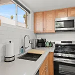 Brand New Home W Parking Blocks From Oldtown- 2B