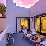 Chic 3Br Escape Steps From Old Town Bars Free Parking