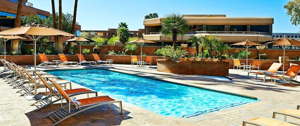 Marriott Old Town Hotel 3*