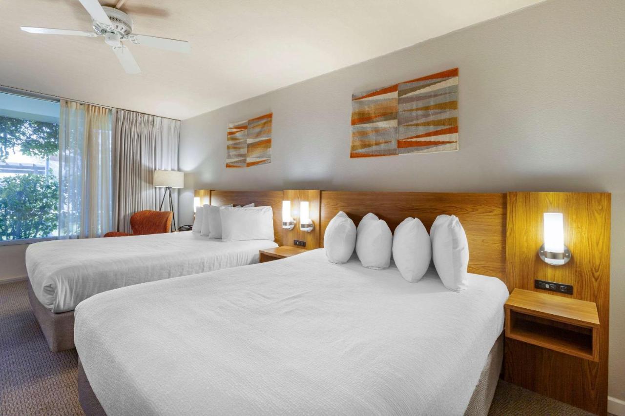 Western Papago & Hotel