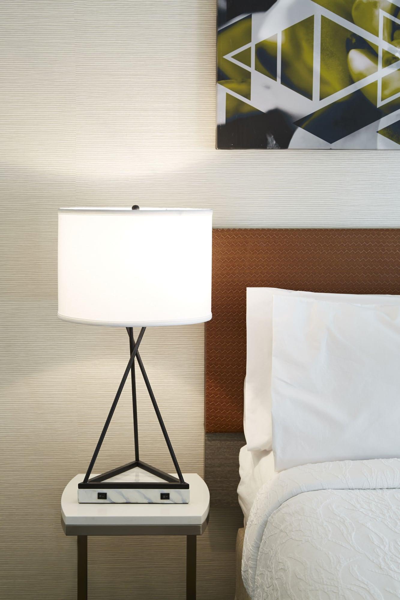 Hotel Hilton Garden Old Town 3*