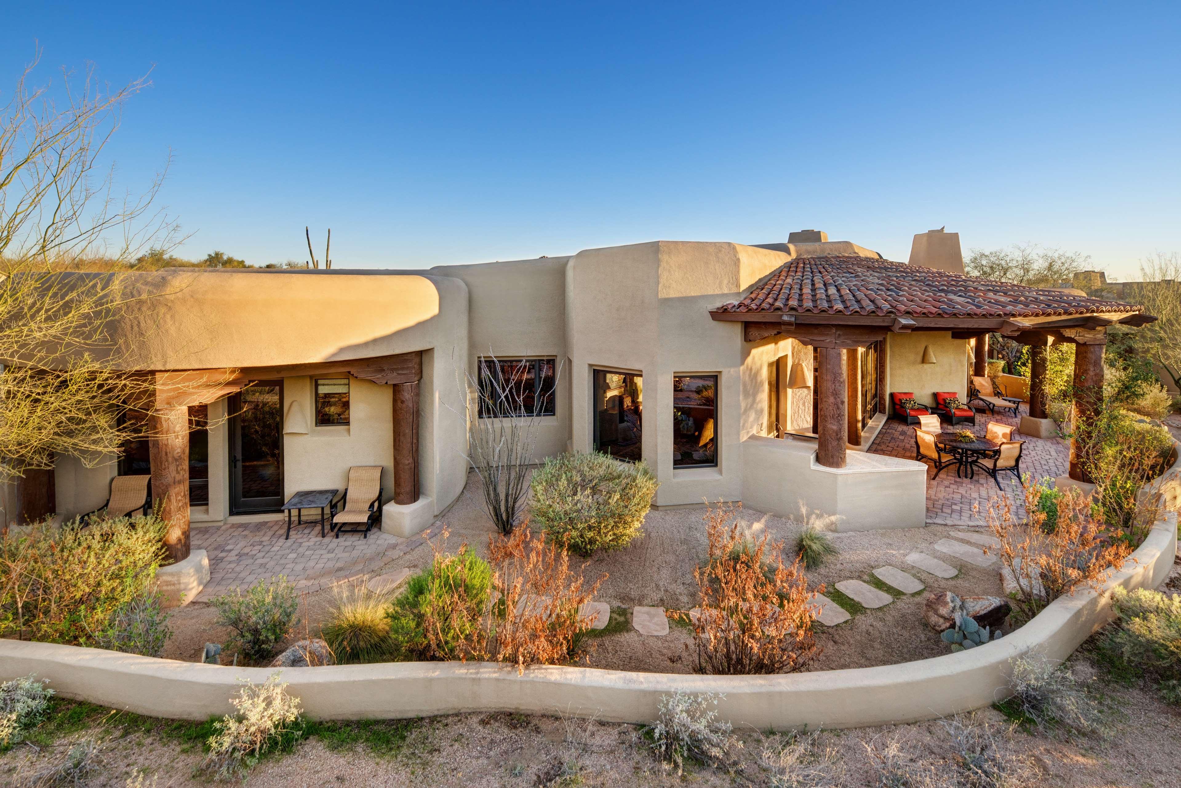 Boulders & Scottsdale, Curio Collection By Hilton 4*