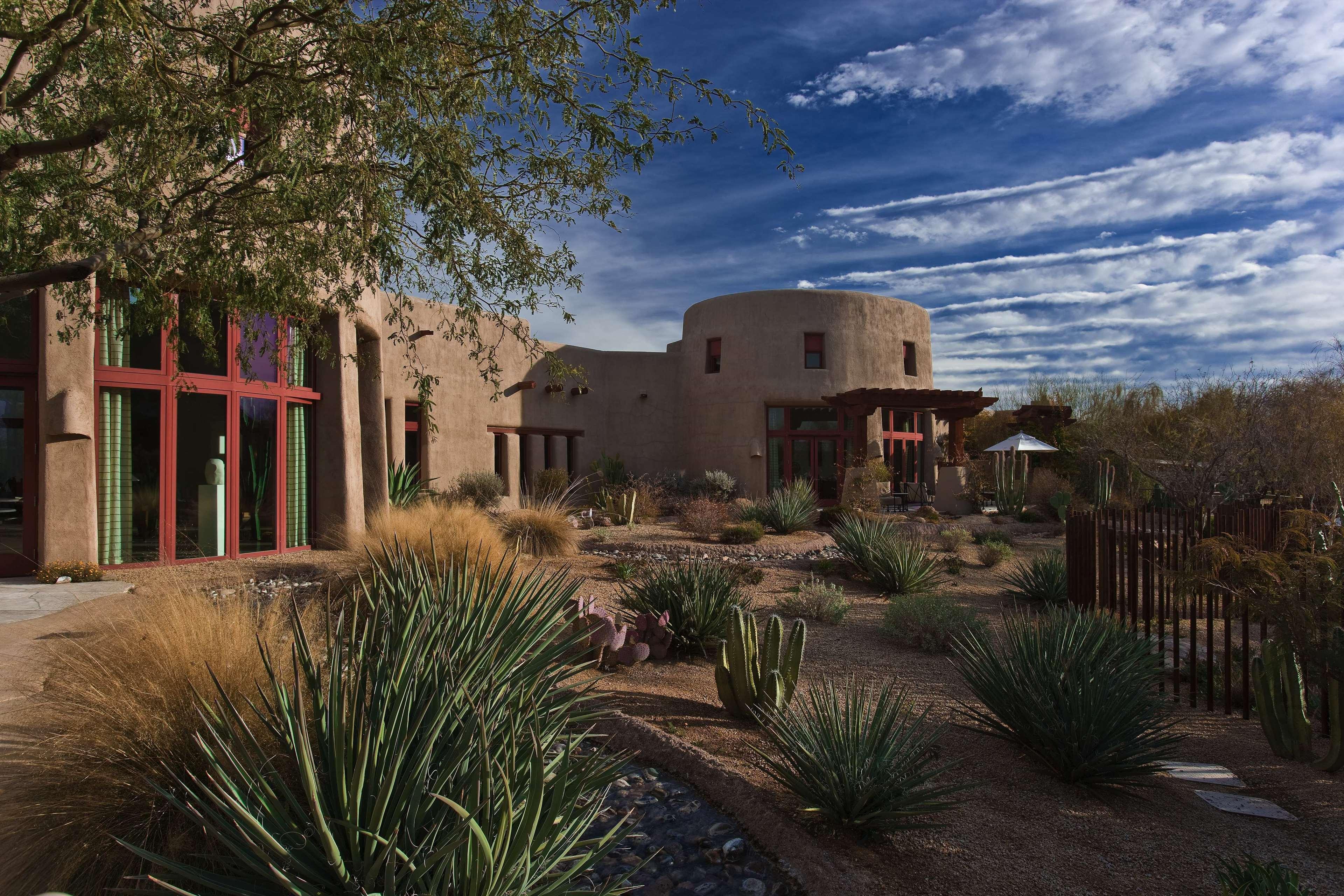 Boulders & Scottsdale, Curio Collection By Hilton Resort