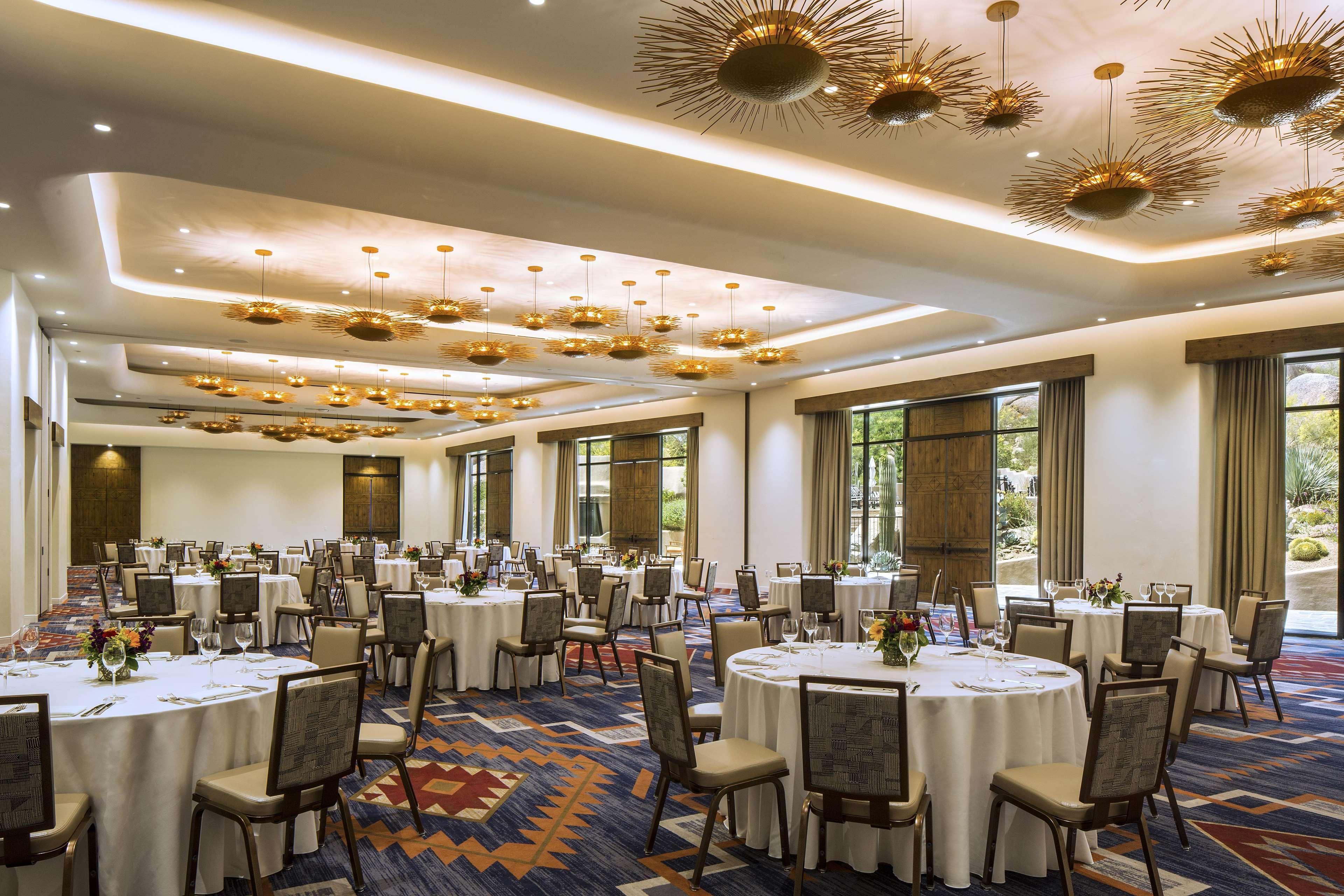 Boulders & Scottsdale, Curio Collection By Hilton 4*