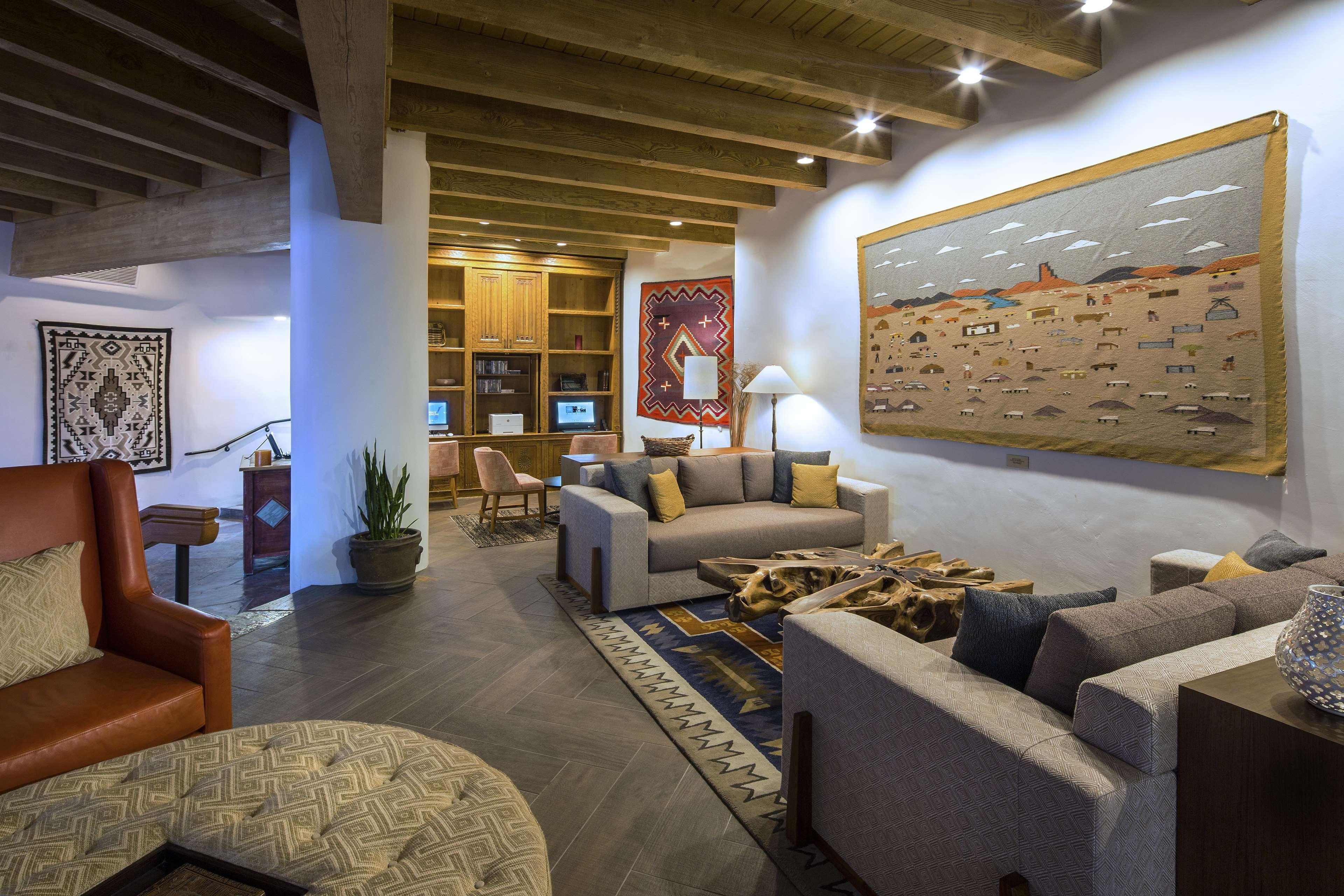 Boulders & Scottsdale, Curio Collection By Hilton