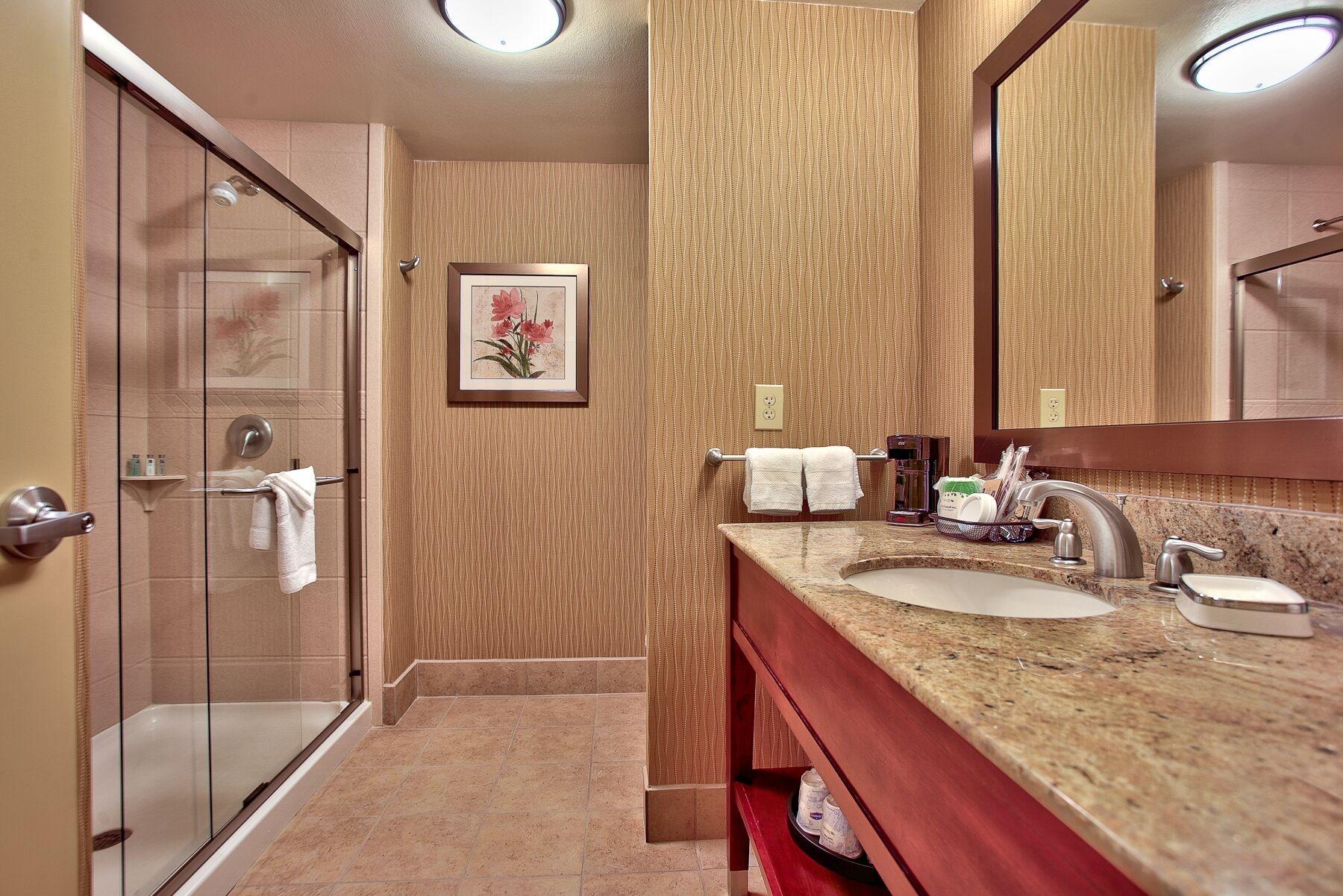 Hampton & At Talking Stick 3*