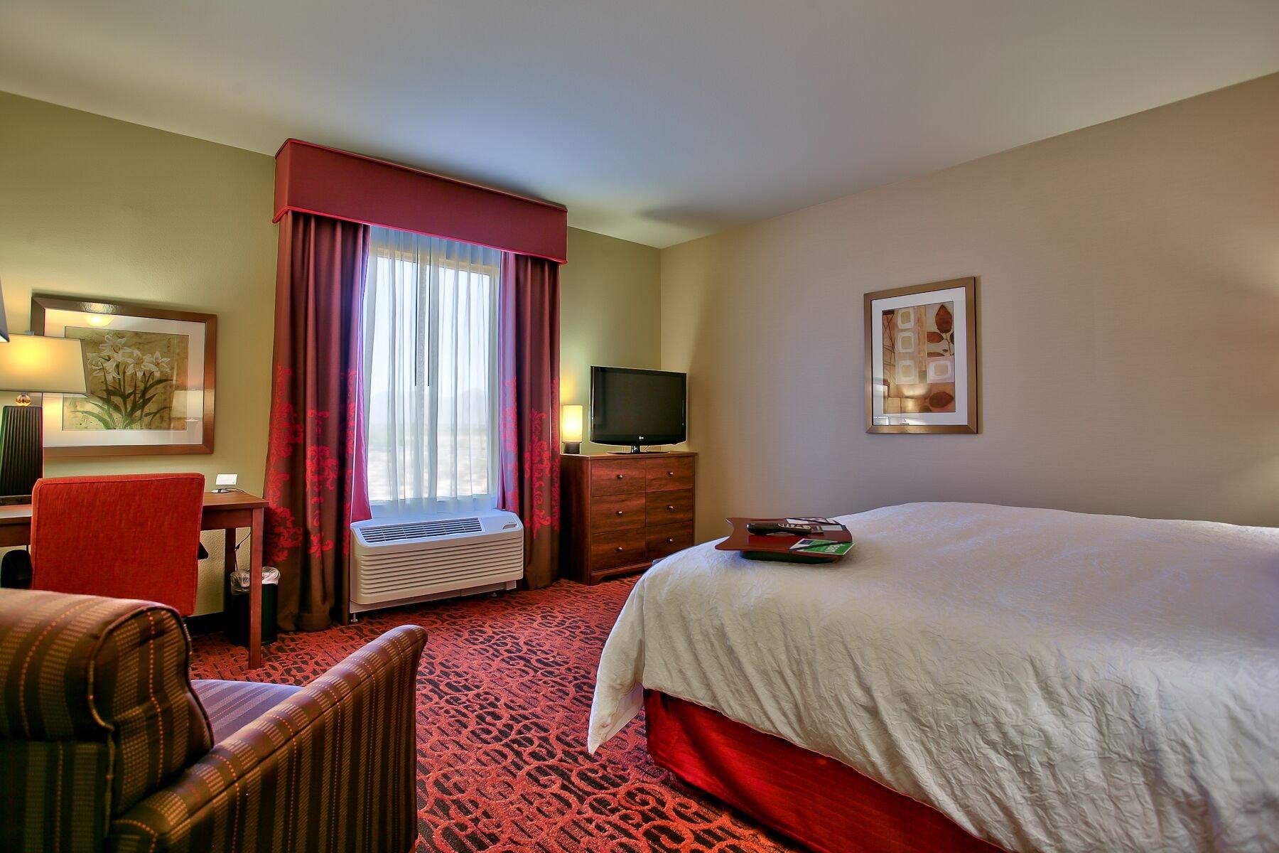 Hotel Hampton & At Talking Stick 3*