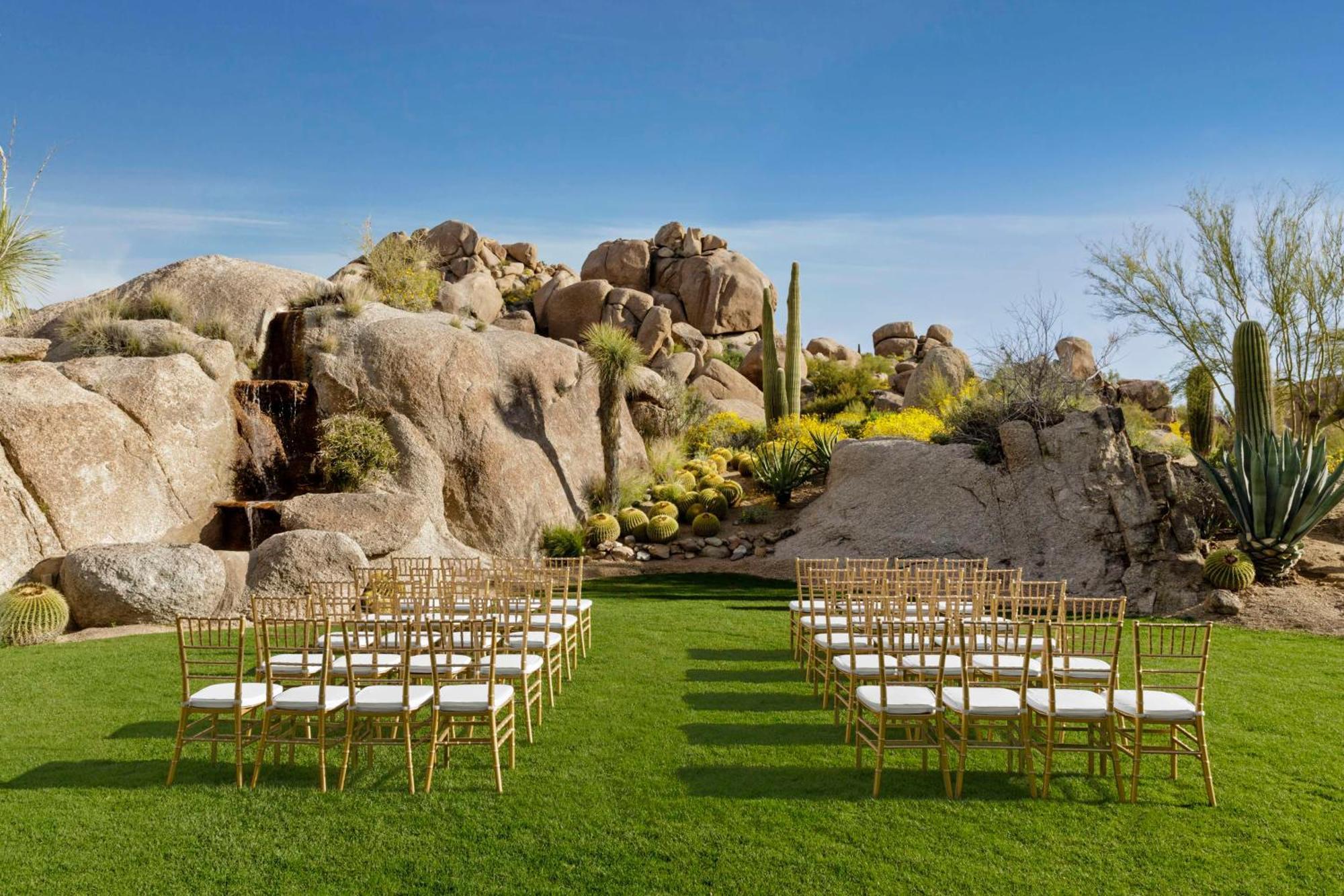 Boulders & Scottsdale, Curio Collection By Hilton