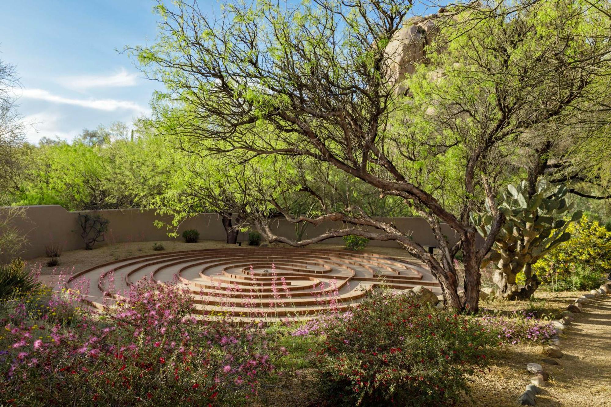 Resort Boulders & Scottsdale, Curio Collection By Hilton Scottsdale