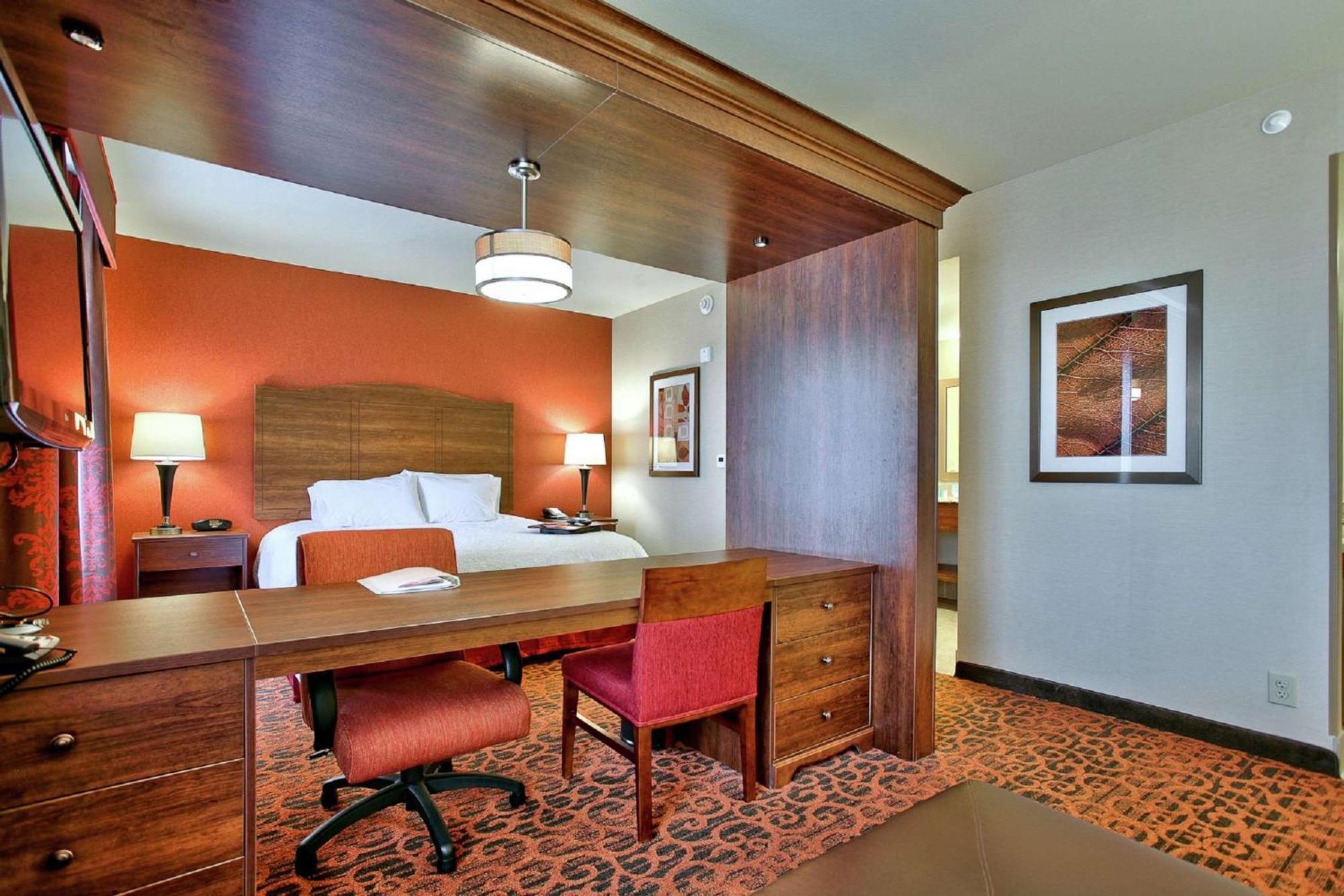 Hampton & At Talking Stick 3*