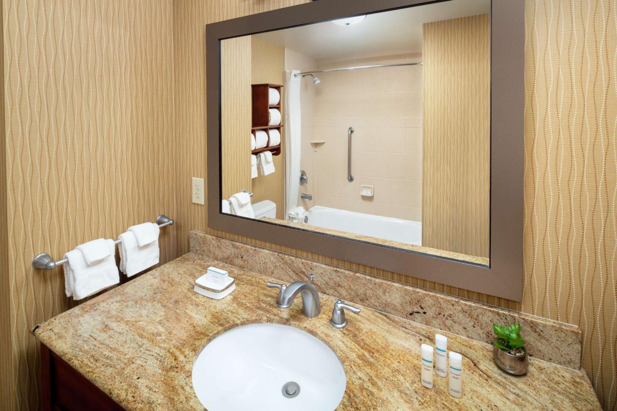 Hampton & At Talking Stick 3* Scottsdale
