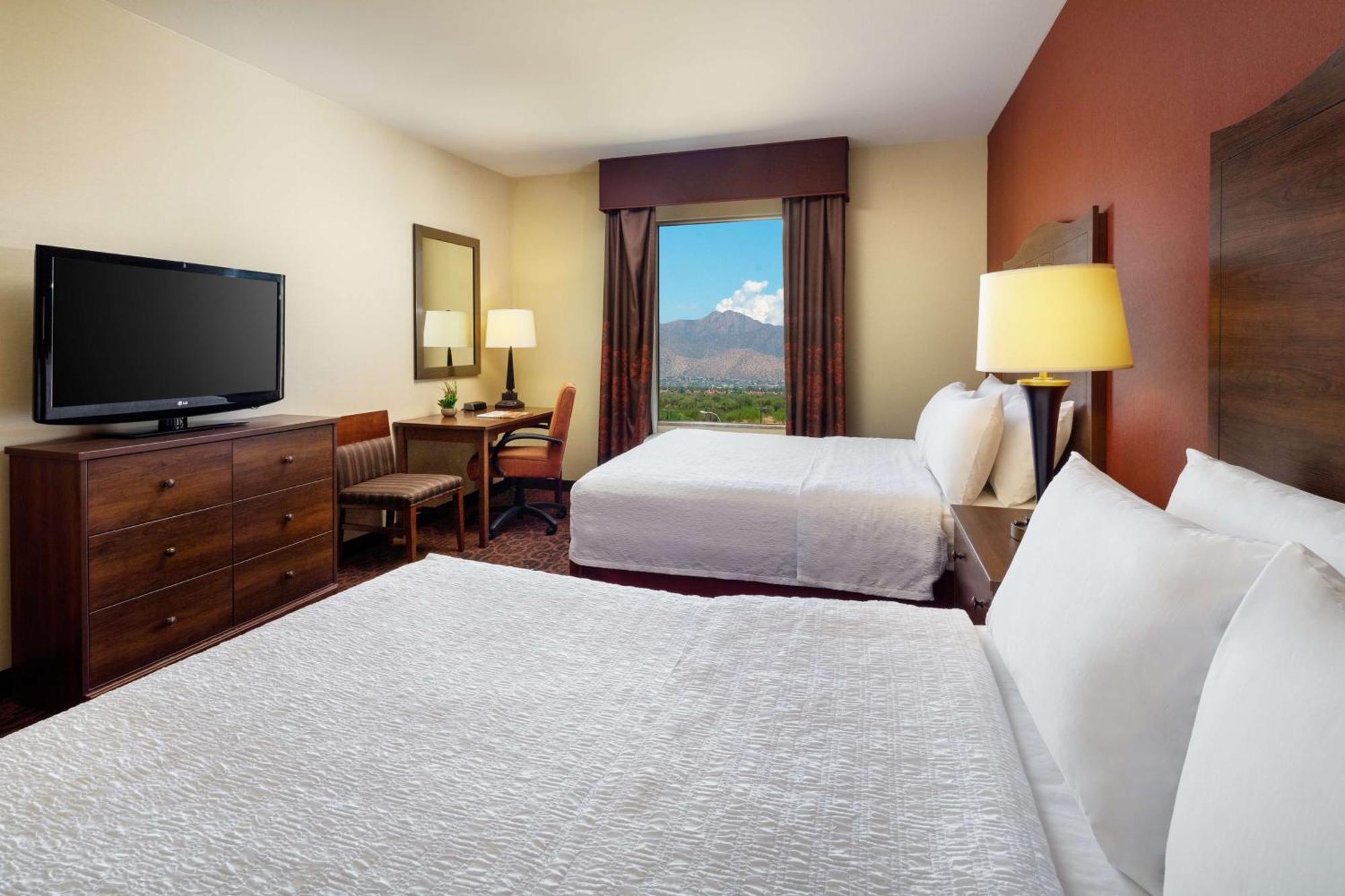 Hotel Hampton & At Talking Stick