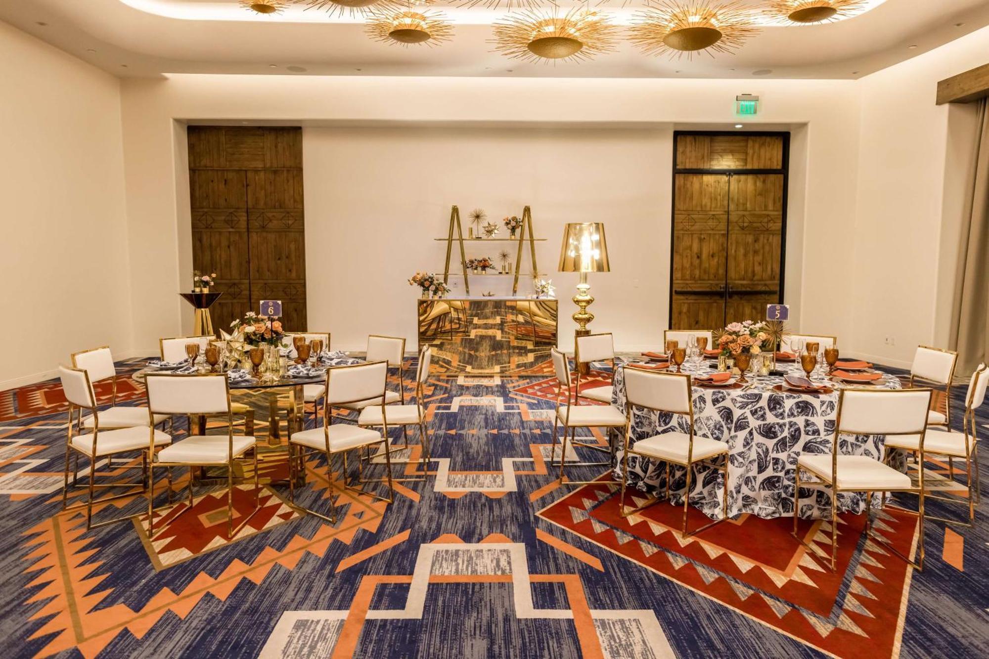 Resort Boulders & Scottsdale, Curio Collection By Hilton Scottsdale
