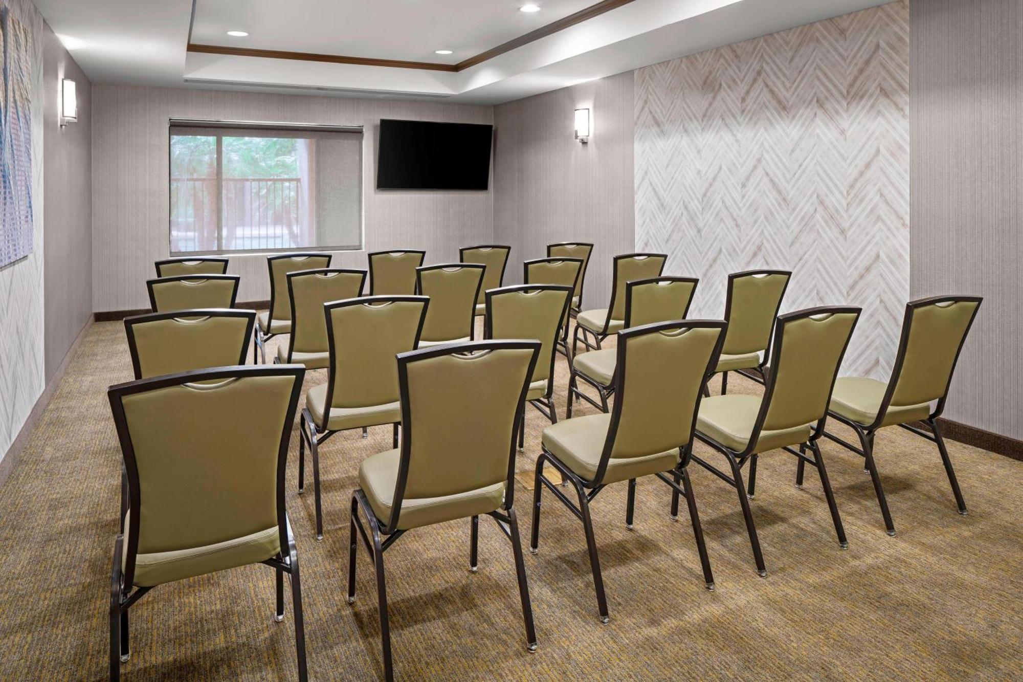 Springhill North Hotel 3*