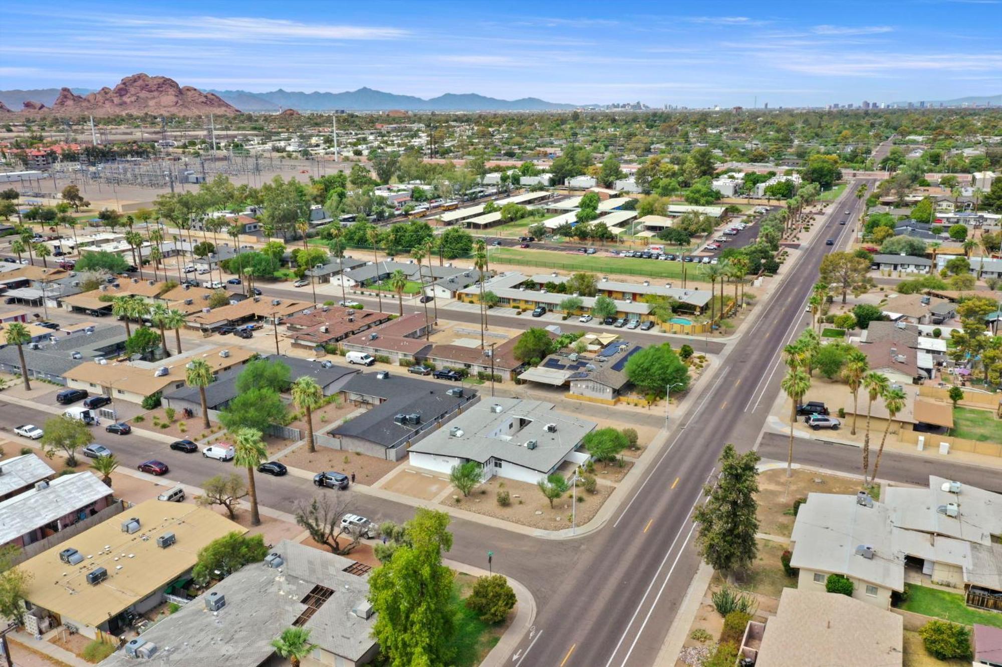 Brand New W Parking Blocks From Oldtown- 2b Holiday home