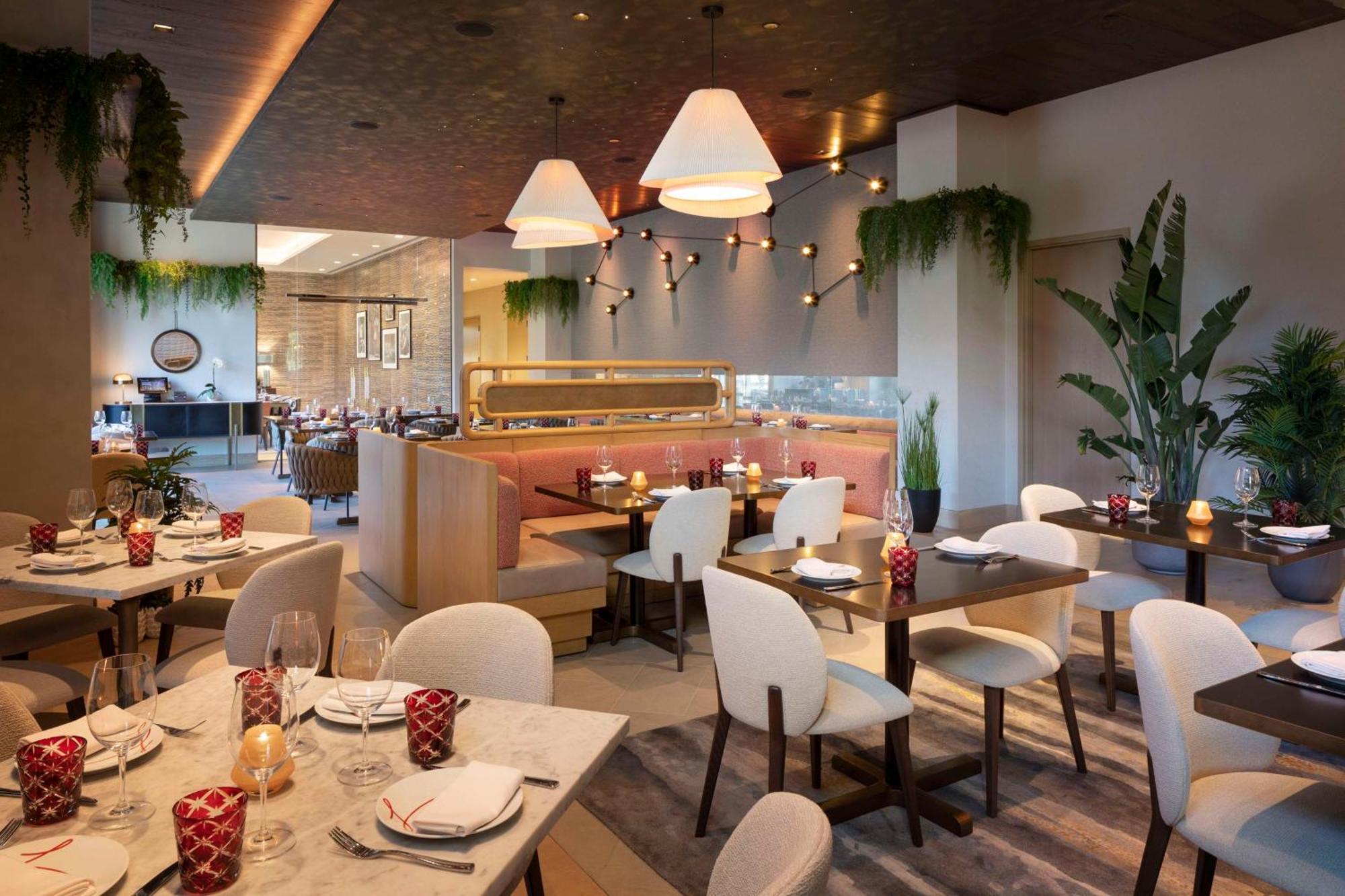 Caesars Republic Scottsdale, A Hilton 4*