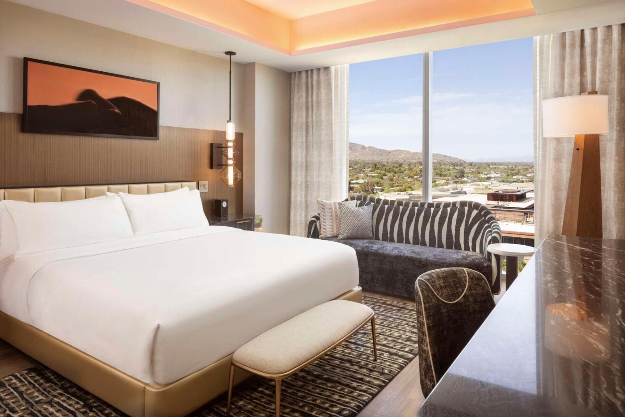 Caesars Republic Scottsdale, A Hilton Hotel 4*