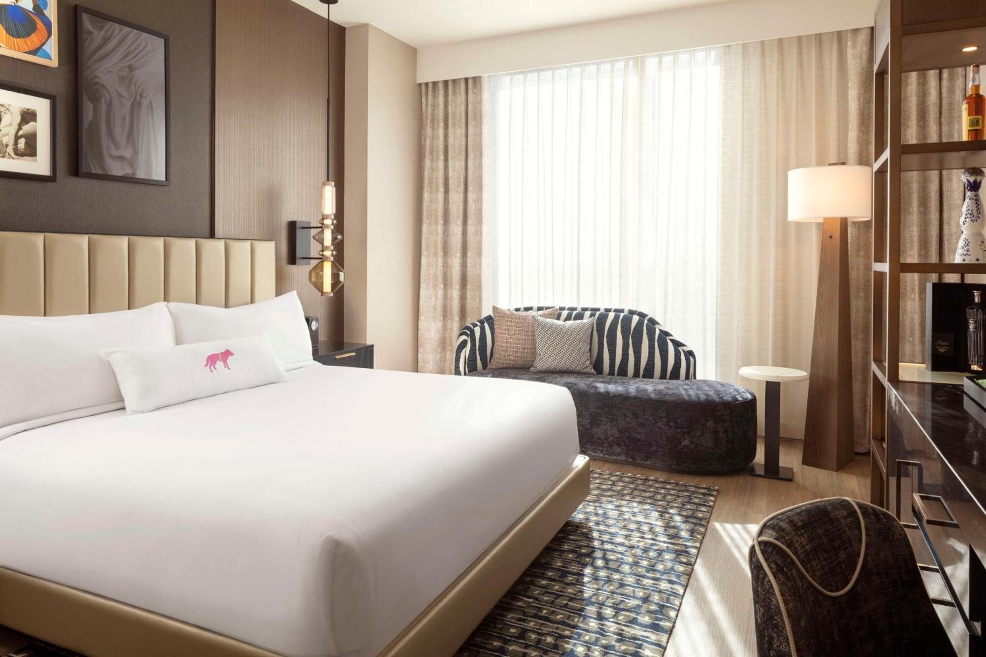 Caesars Republic Scottsdale, A Hilton Hotel Scottsdale