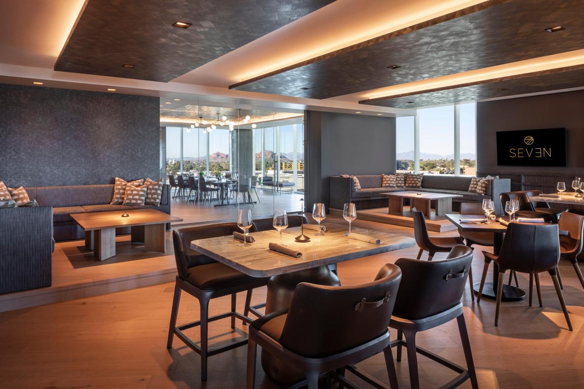 Caesars Republic Scottsdale, A Hilton 4*