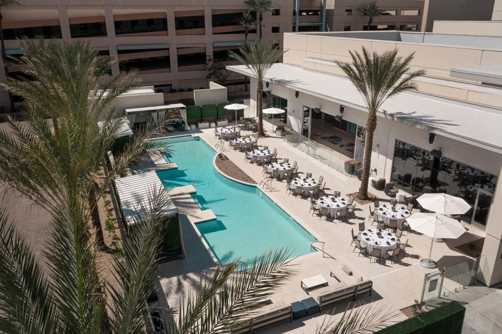Caesars Republic Scottsdale, A Hilton Hotel Scottsdale