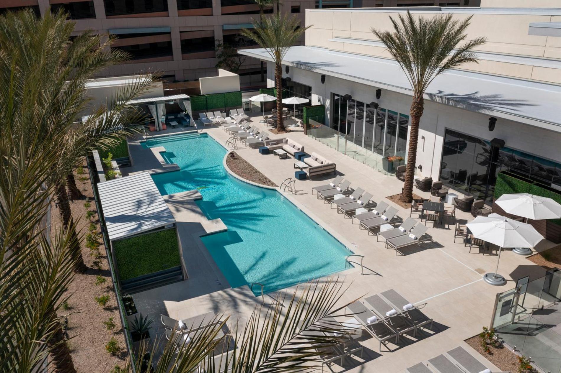 Hotel Caesars Republic Scottsdale, A Hilton