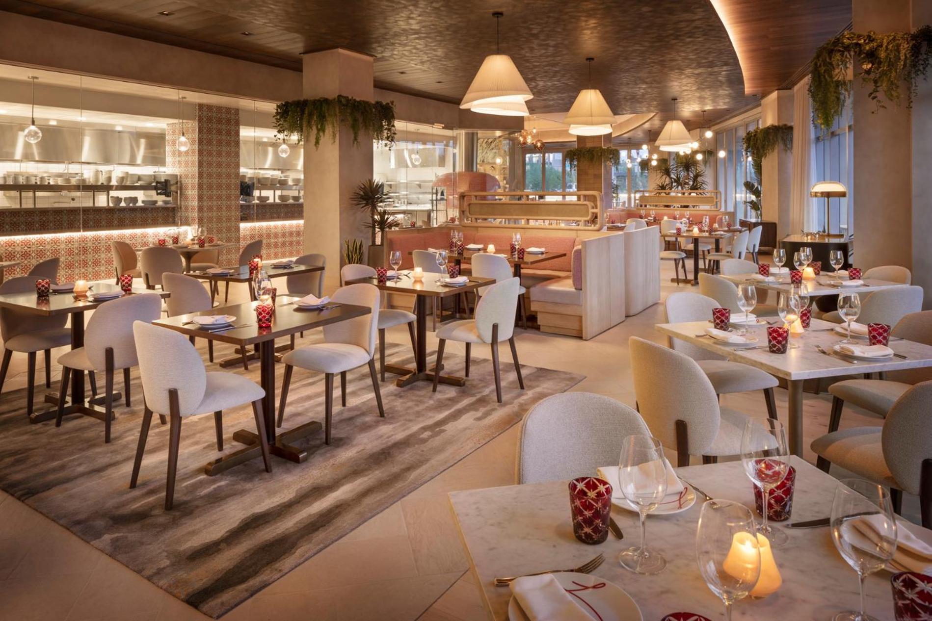 Caesars Republic Scottsdale, A Hilton Hotel 4*