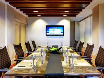 Marriott Old Town Hotel 3*