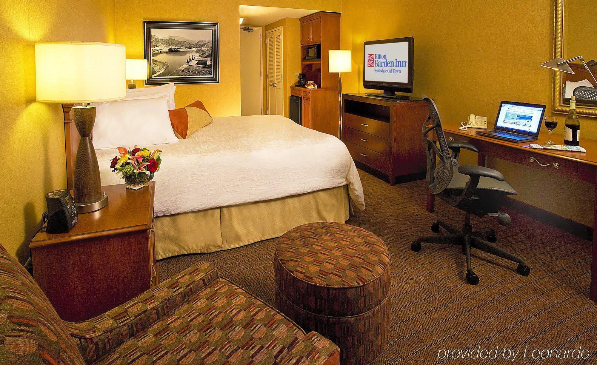 Hilton Garden Old Town Hotel 3*