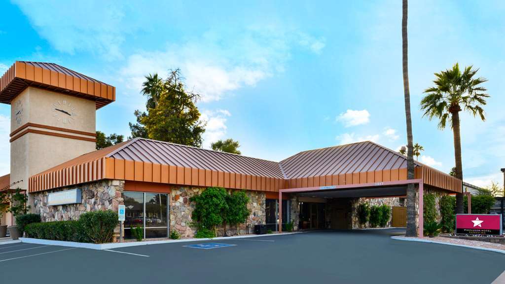 Western Papago & Hotel 3*