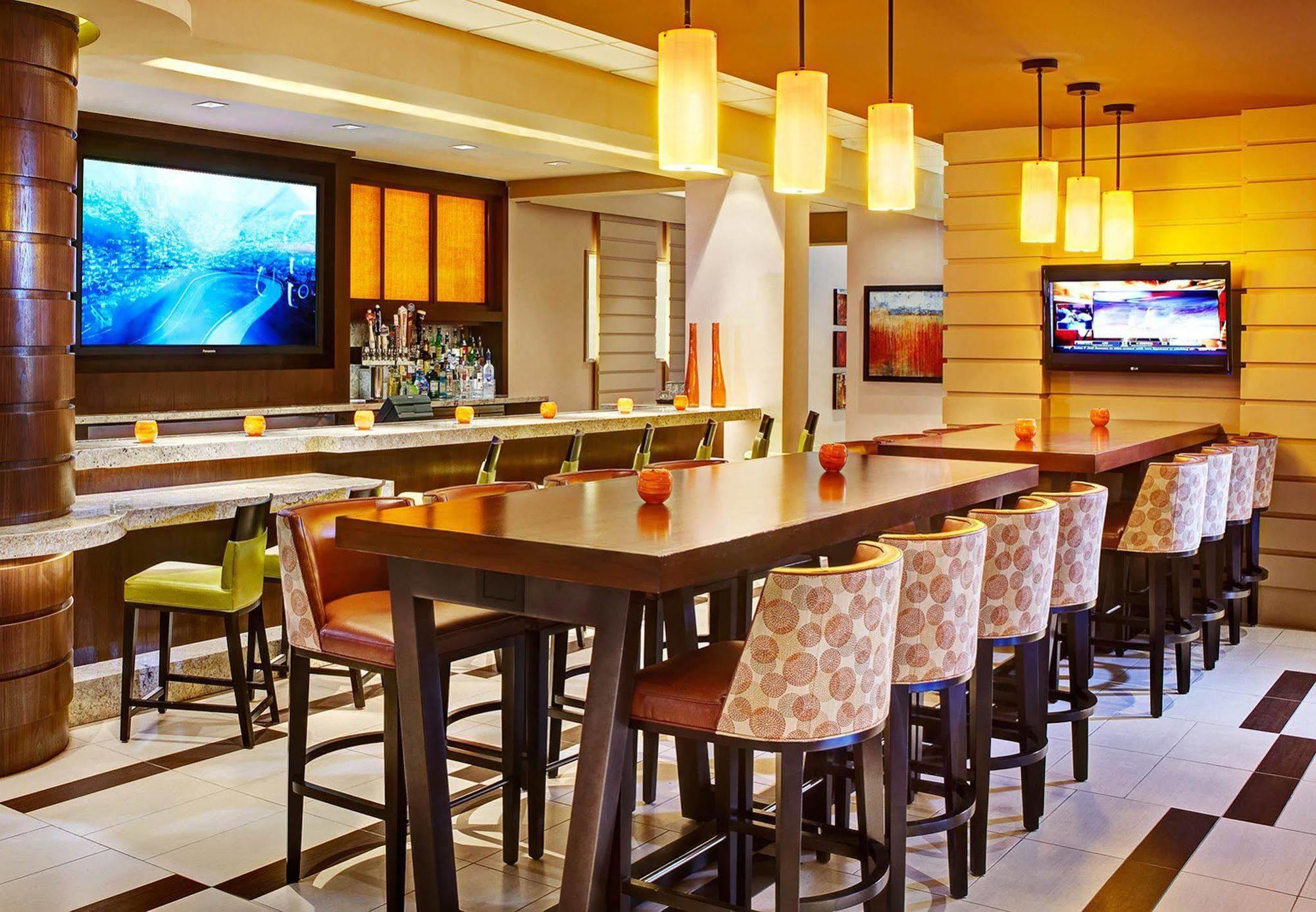 Hotel Marriott Old Town 3*