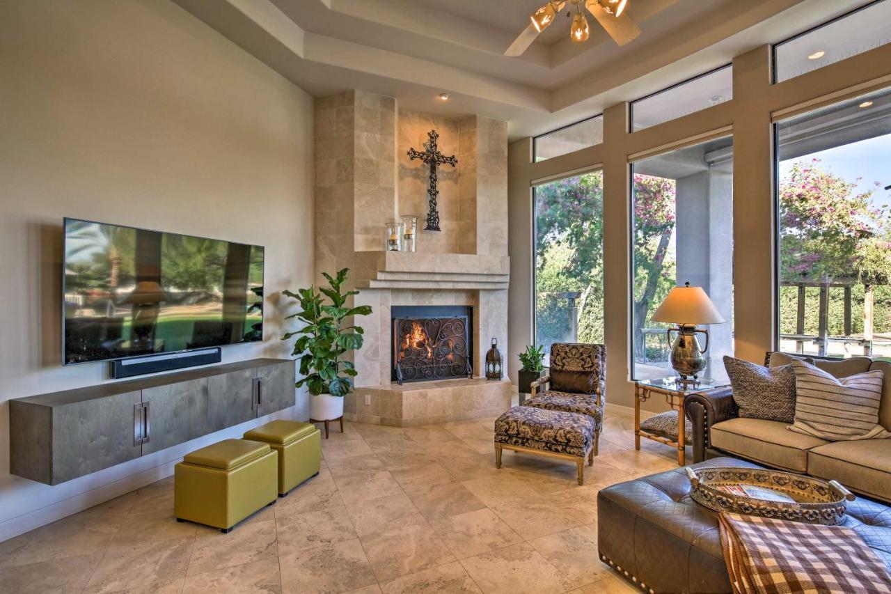 Lavish Paradise Valley With Sports Court And Pool Holiday home