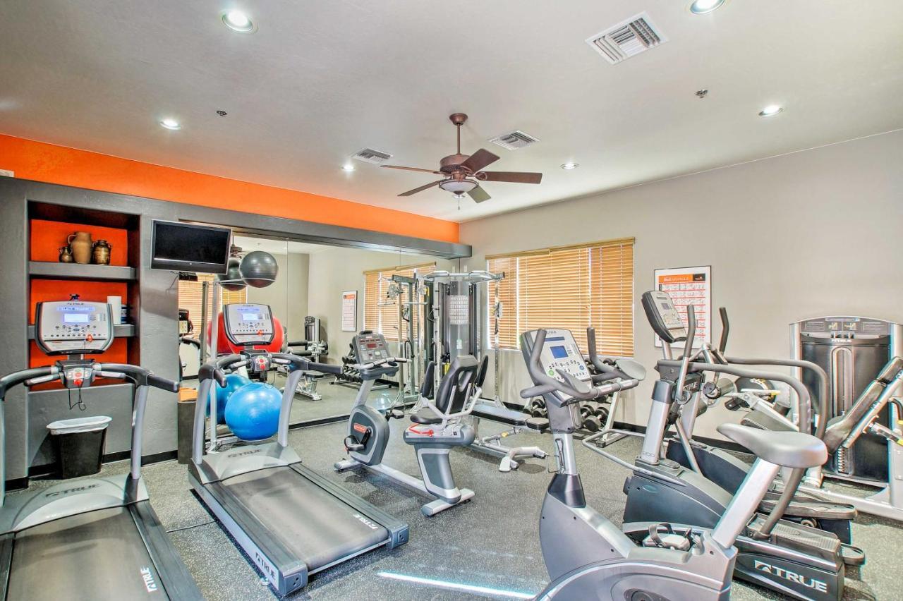 Apartment Serenity With Pool Access And Views! *